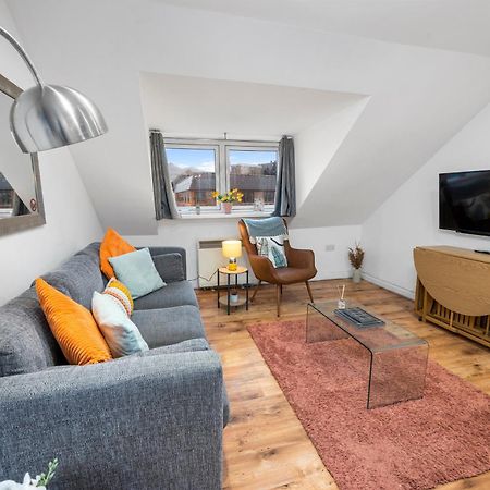 Beautiful 2Br Apartment With Mccaigs Tower Views Oban Exterior photo